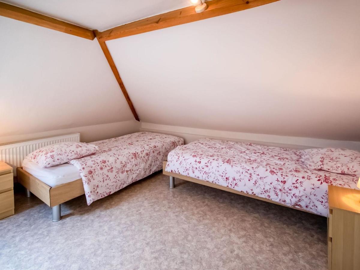 Cozy With Hill View Vakantiehuis